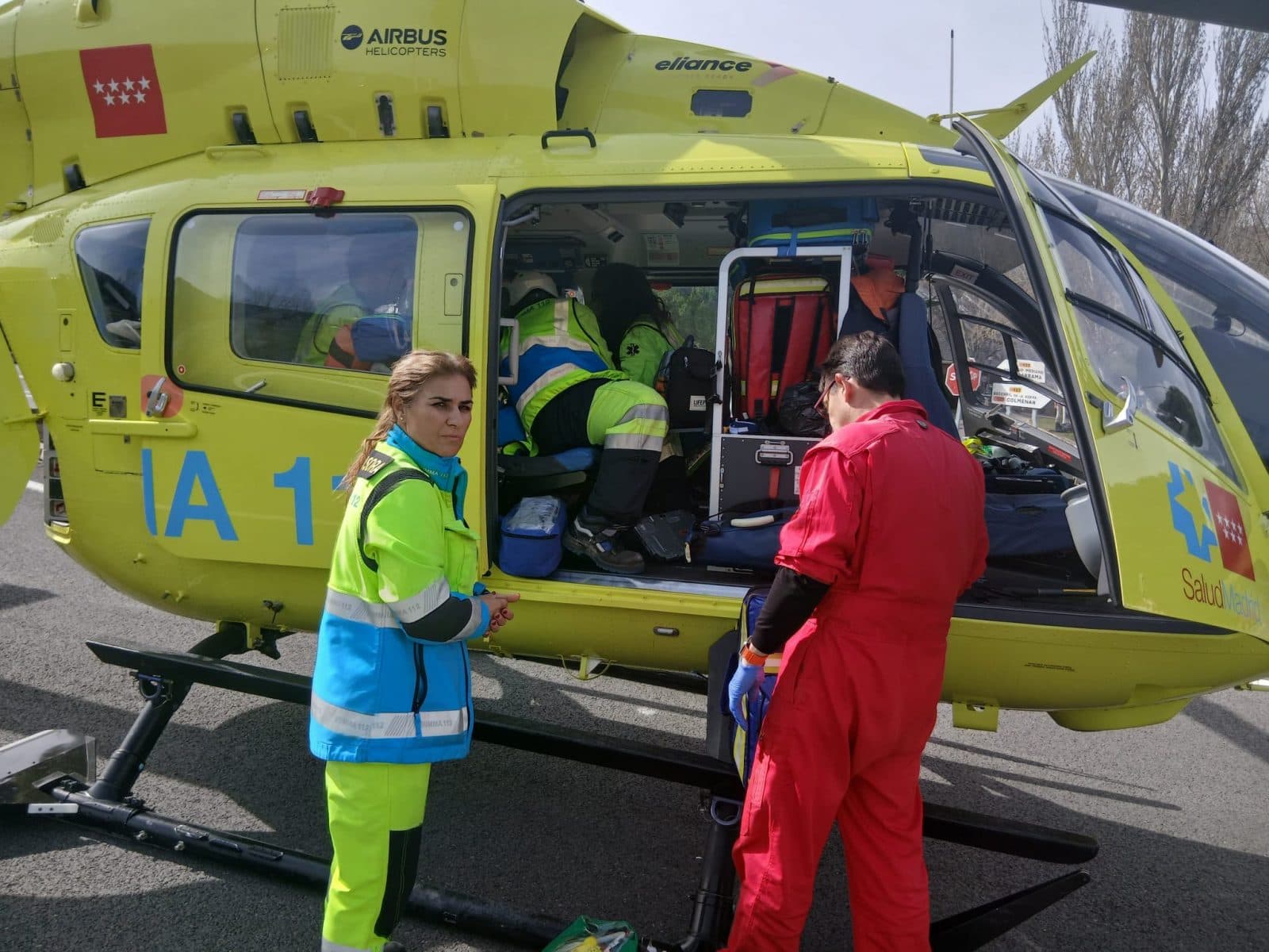Una mujer de 49 años, herida grave tras colisionar su moto contra un coche en Collado Mediano