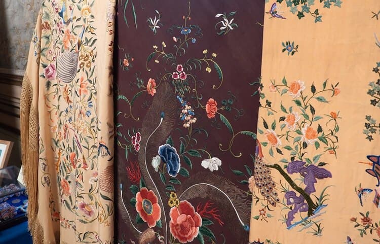 Moralzarzal viaja en el Galeón de Manila: Una exposición única sobre el Mantón de Manila